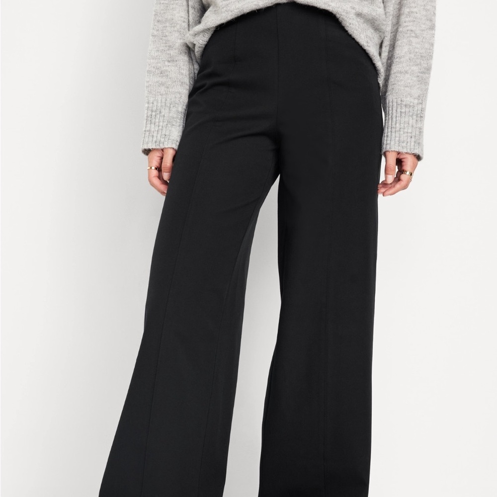 Old Navy High-Waisted Pull-On Pixie
Super Wide-Leg Pants black size L Tall